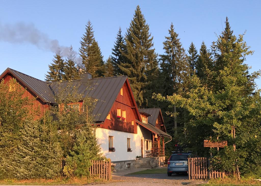 Ubytovani Na Slucim Tahu Prasily Exteriör bild